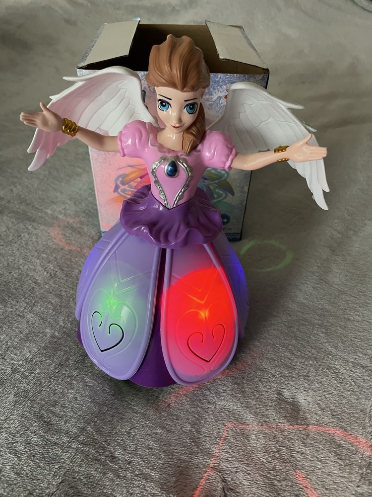 Ходеща и въртяща се играчка на Ана от замръзналото кралство Frozen Anа