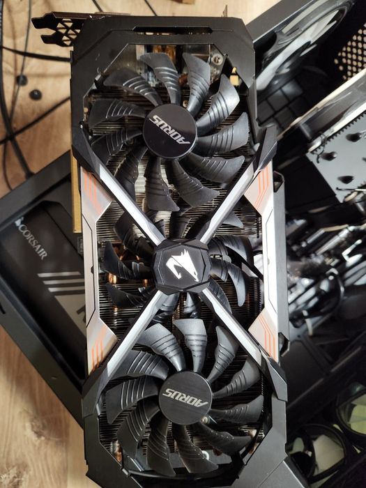 Gtx 1080 ti Aorus 11gb 352 bit