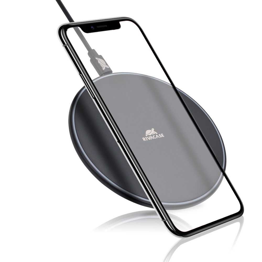 ^ RIVACASE VA4911 fastcharger