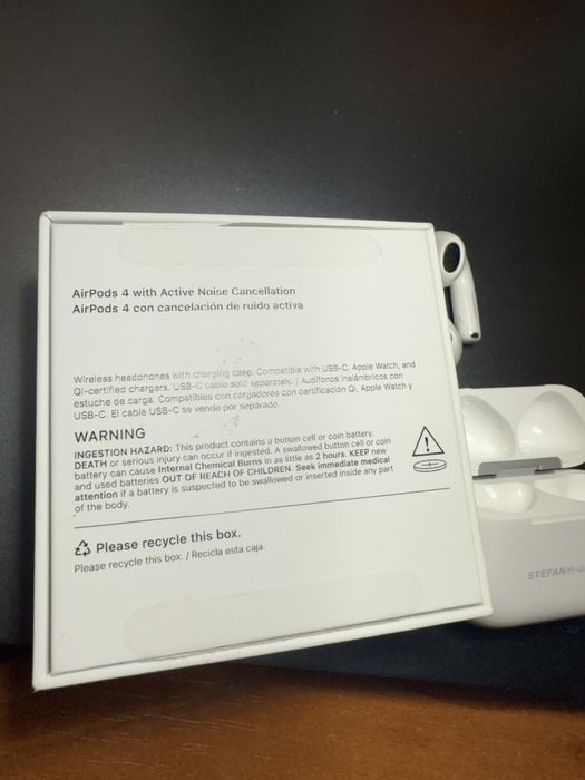 Airpods 4 Active Noise Cancellation