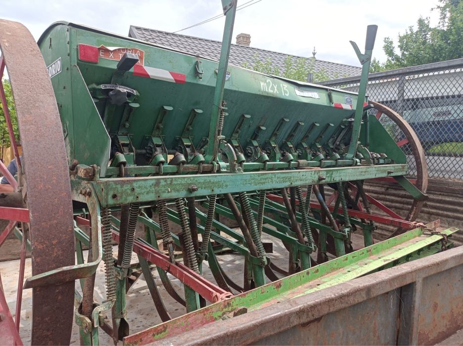 Vând semănătoare mecanică Gima Italia