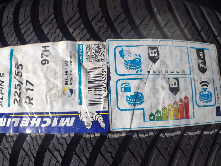 Нови 2бр.225/55/17 Michelin Alpin5 dot3918