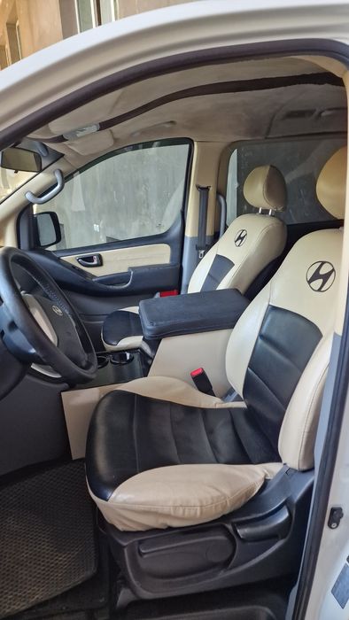 Hyundai Grand Starex Stareks