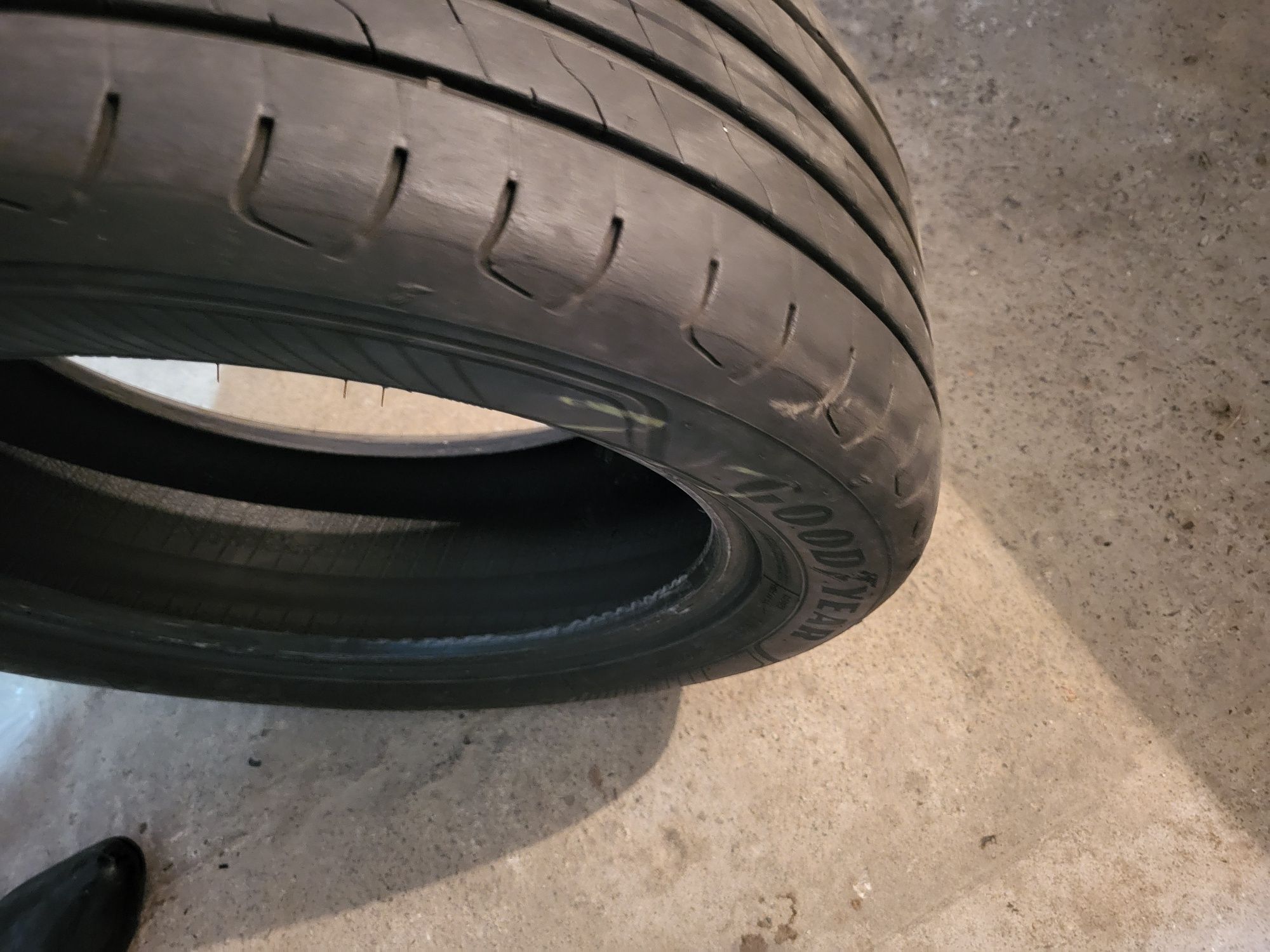 Шины 215/55 R17 Goodyear