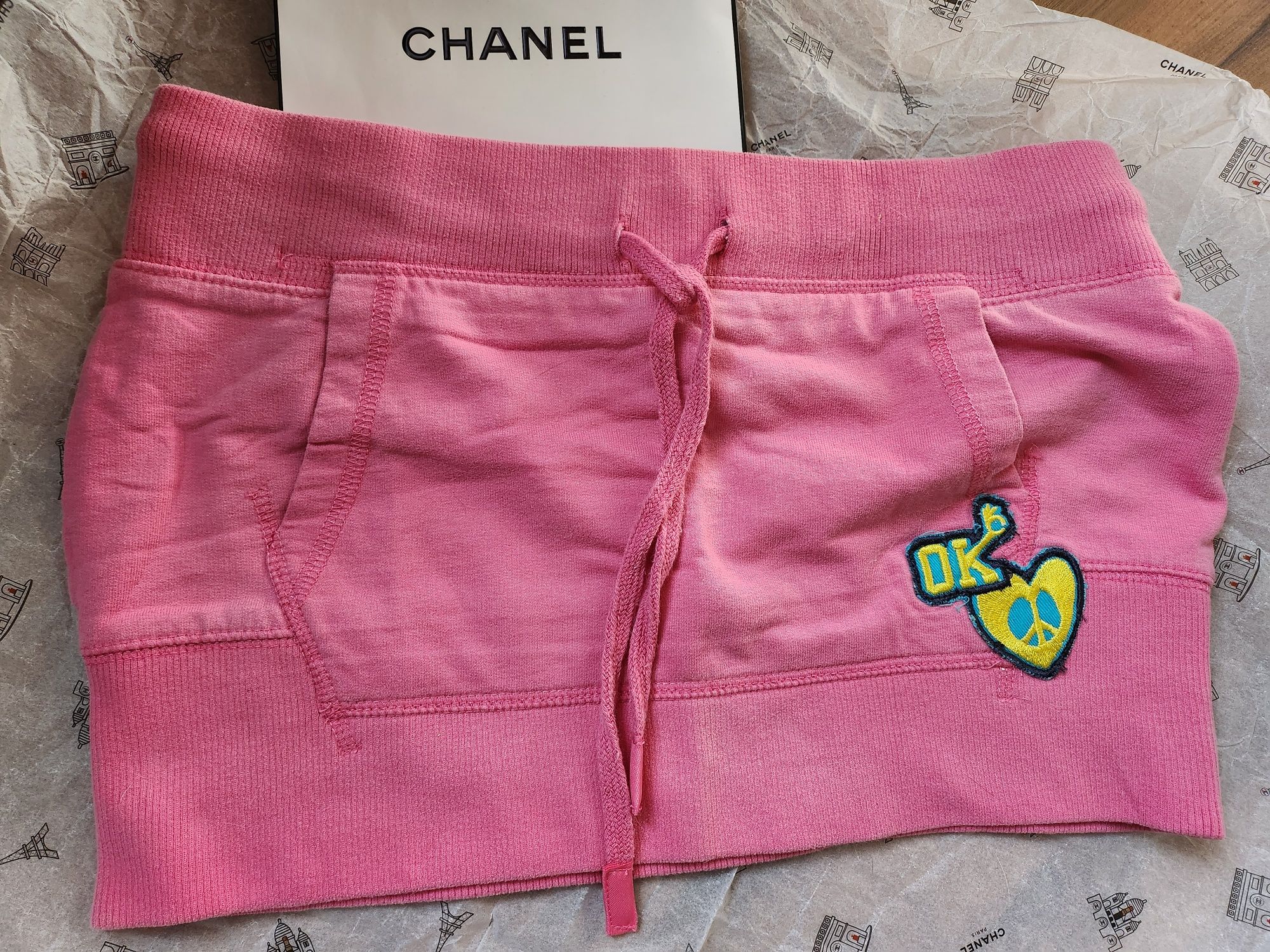 Пола Chanel с джобчета лукс