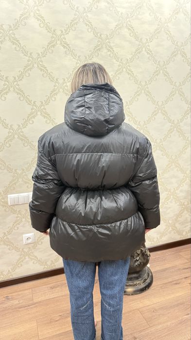 Продам новую зимнюю куртку