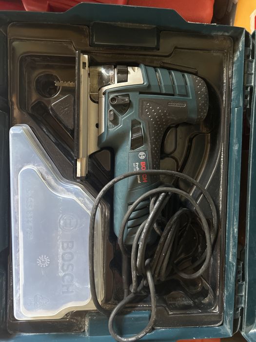 Fierastrau pendular Bosch GST 150 CE 780W