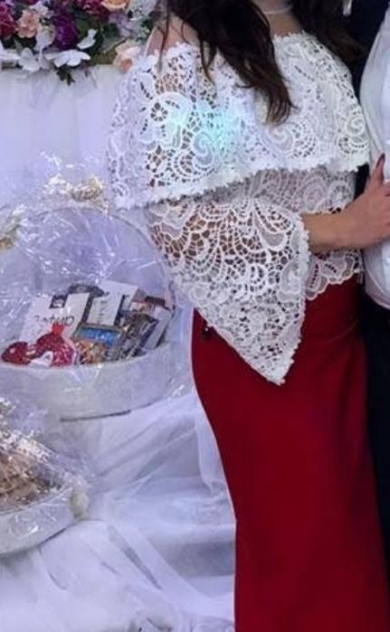 Кружевная белая кофта