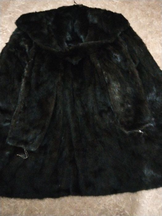 Продам шубу срочно