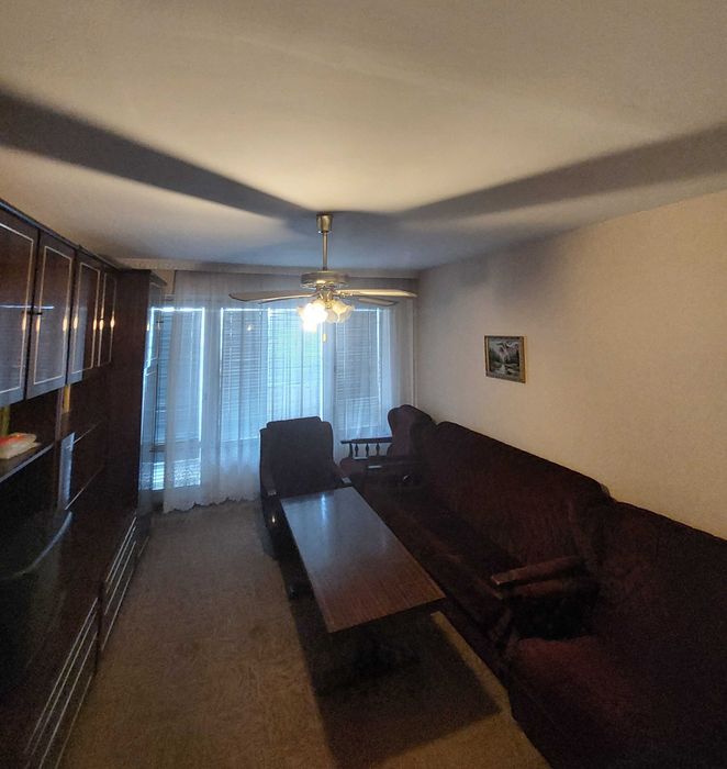 Дава се под наем Двустаен апартамент в Бургас, Меден рудник - зона А - 69 кв.м за 102 € - Снимка #2