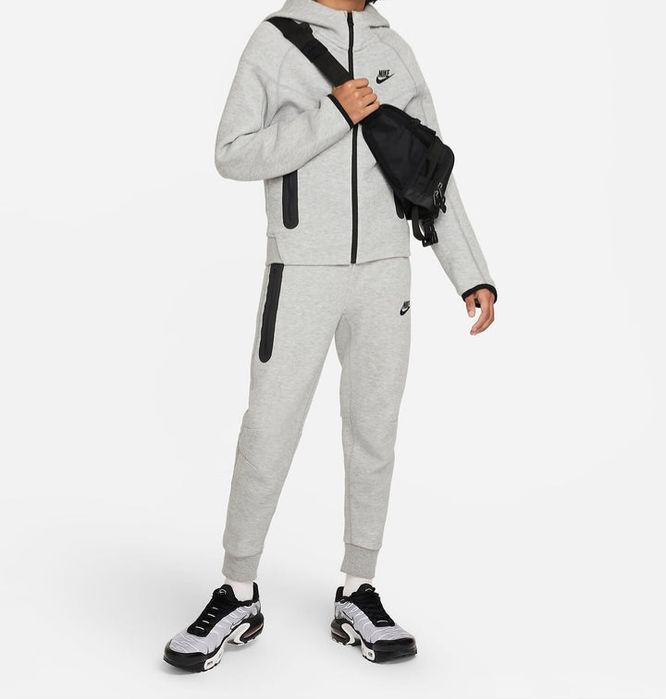 Nike tech fleece оригинален юношески спортен екип