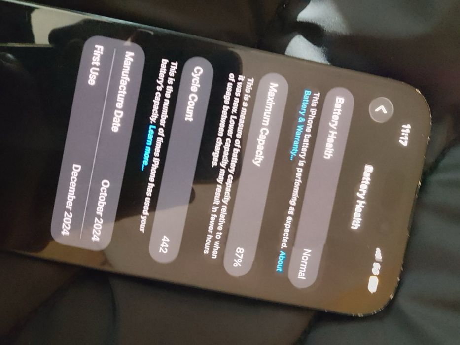 Iphone 15 с пукнат гръб