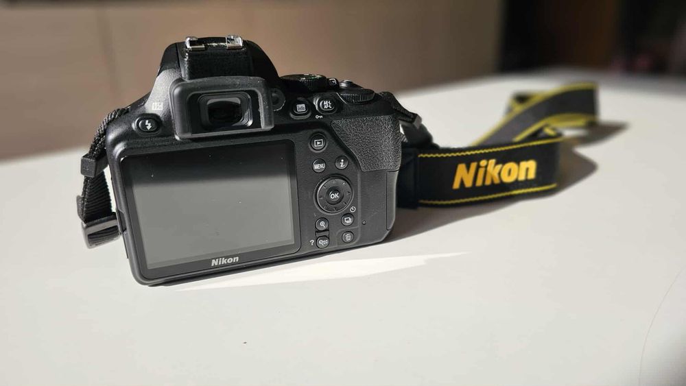 Фотоапарат Nikon D3500