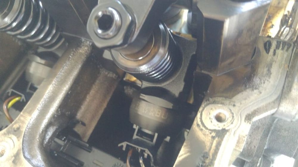 Injector 038130073bl 1.9 tdi bnv bkc bls bxe audi a3 8p seat ibiza 6l altea 5p leon 1p toledo