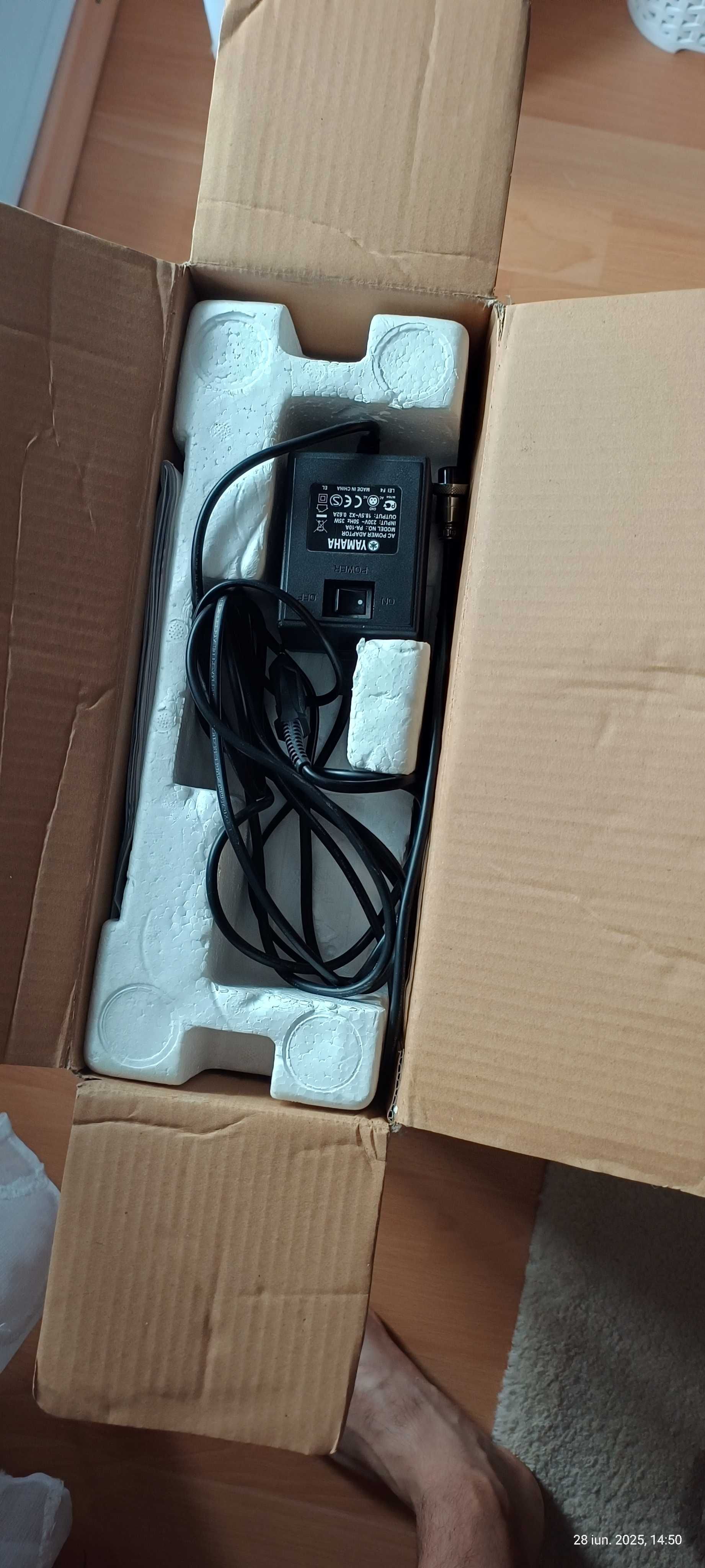 Vand mixer audio YAMAHA MG-82CX in stare impecabila
