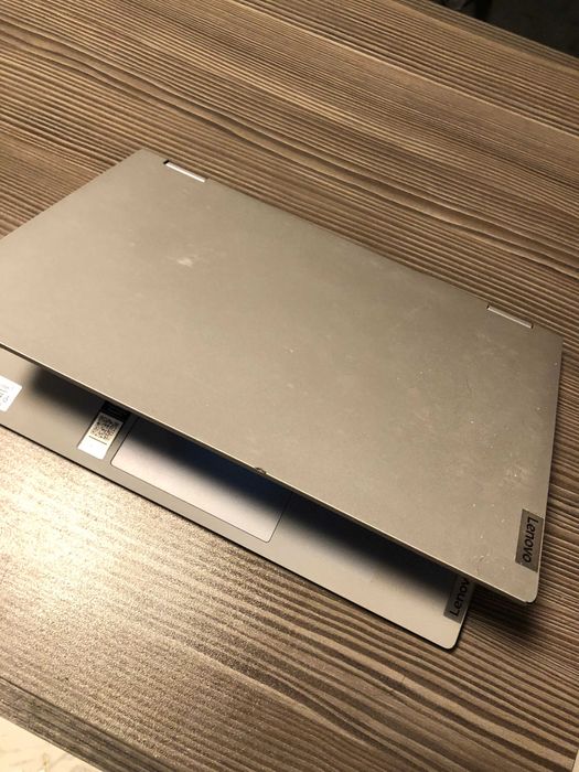 Лаптоп Lenovo IdeaPad Flex 5 14IIL05