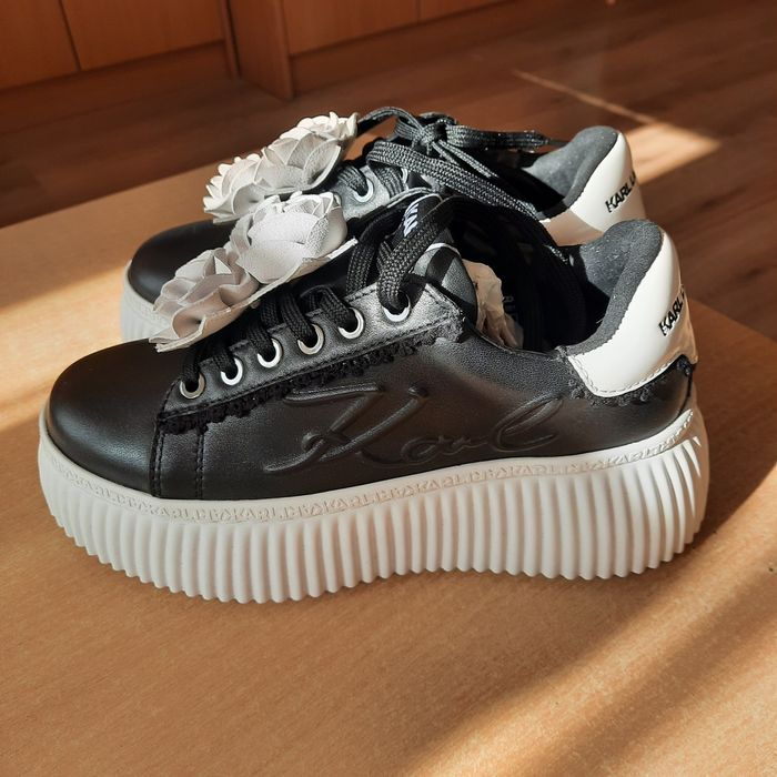 Оригинални обувки на Karl Lagerfeld