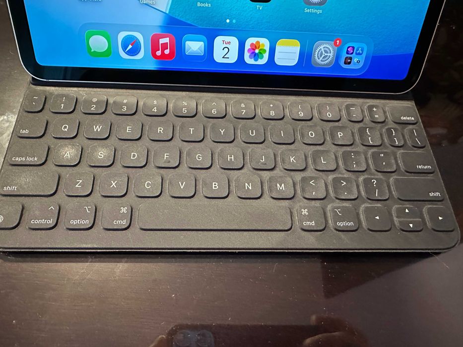 Ipad Pro Gen 1 cu 512GB + Tastatura originala Apple + Apple Pencil