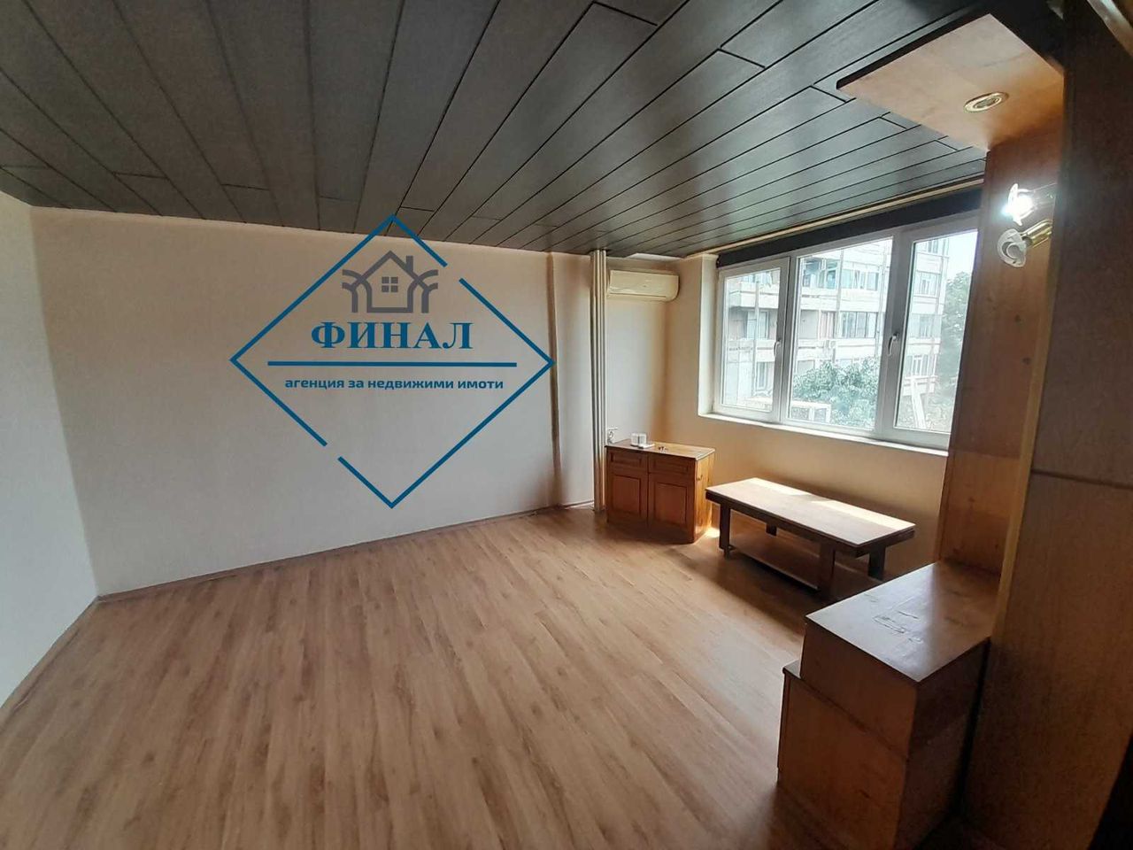 Продава се Двустаен апартамент в Шумен, Тракия - 67 кв.м за 1104 €/кв.м - Снимка #9