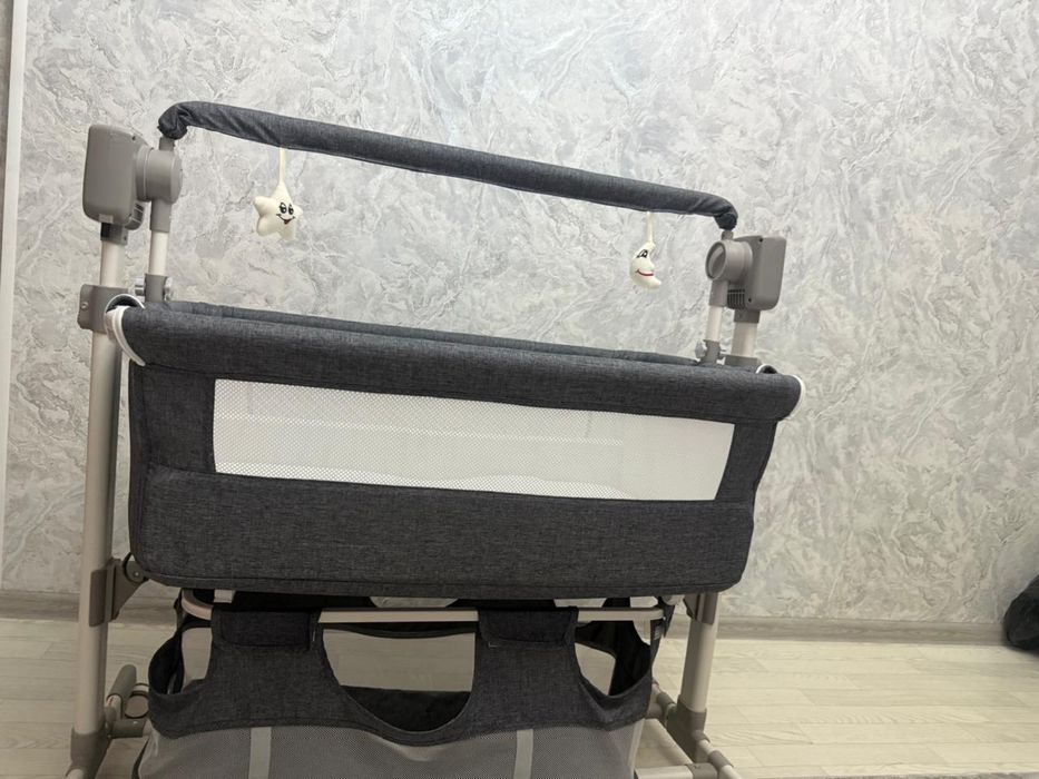 Продам детскую электронную люльку в отличном состояний.