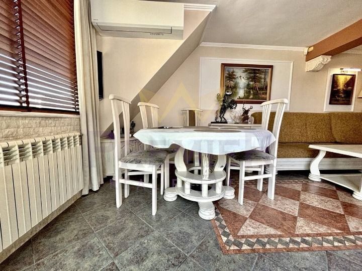 Продава се Тристаен апартамент в Варна, Колхозен пазар - 98 кв.м за 1796 €/кв.м - Снимка #3