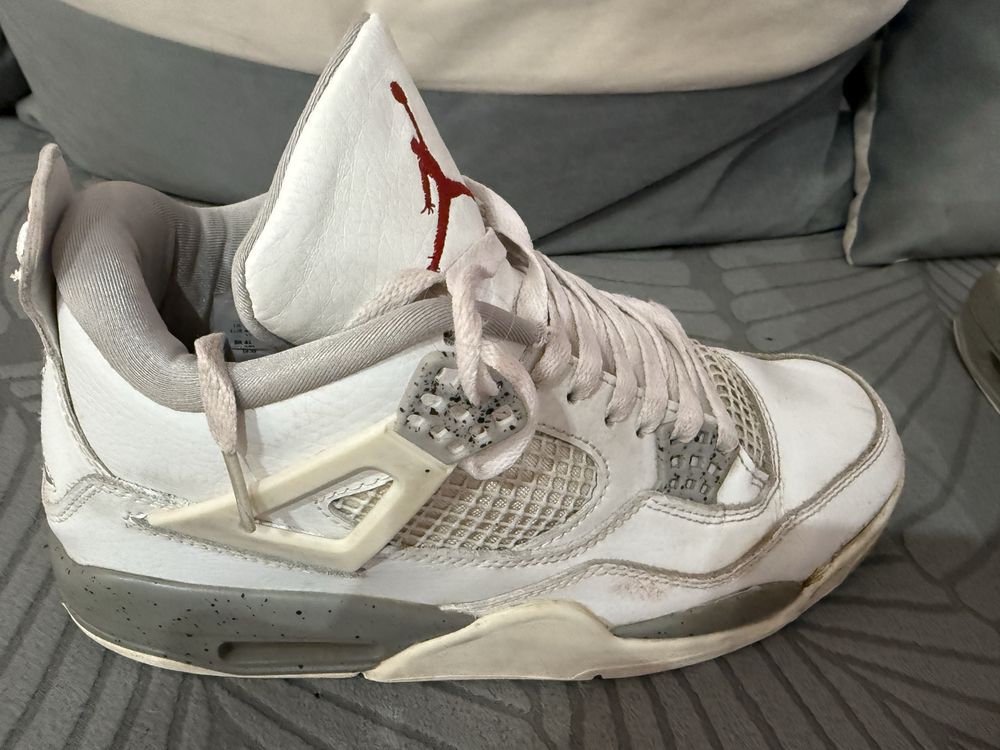Nike Jordan 4 маратонки 42,5 номер