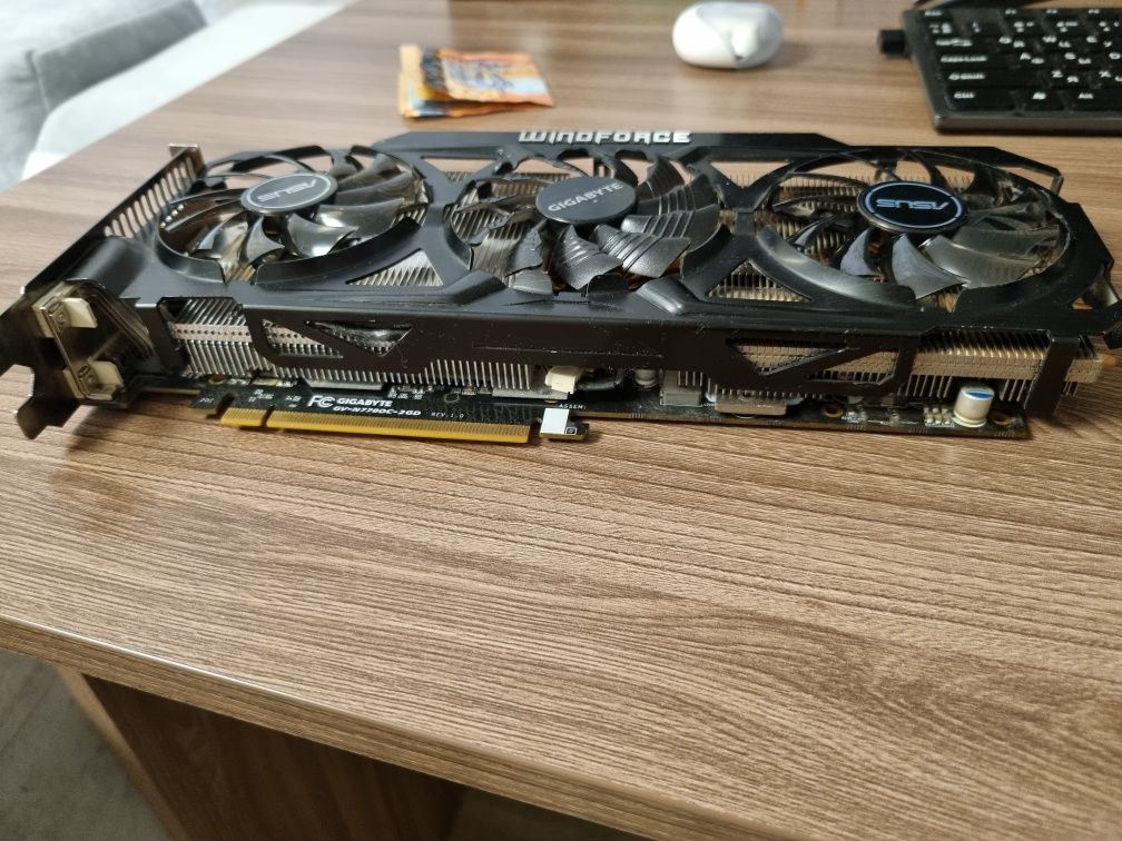 Видеокарта NVIDIA GTX 770