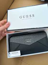 Голям портфейл Guess