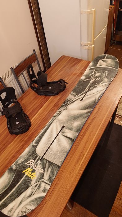 Placa snowboard Burton Hate 155cm cu legaturi Burton Cartel M