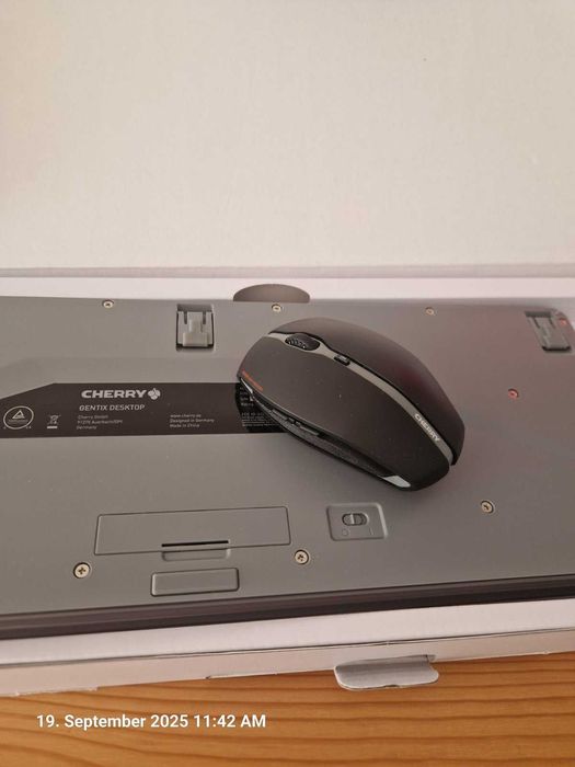 CHERRY GENTIX Wireless Keyboard and Mouse