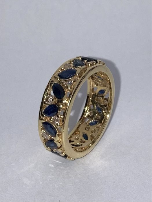 Inel aur 18kt.cu safire si diamante