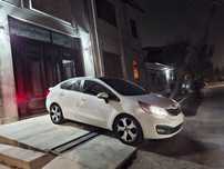 Kia rio kraska tozza.