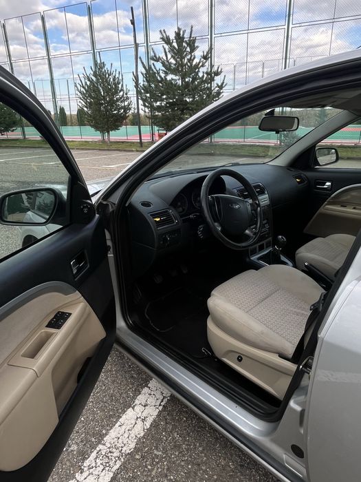 Vând sau schimb Ford mondeo 2.0tdci