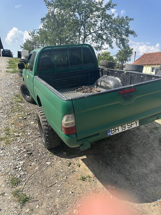 mitsubishi l200 2.5