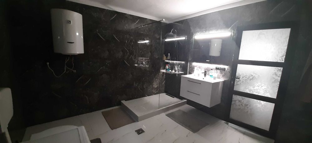 Casa de vânzare ( 2 imobile)