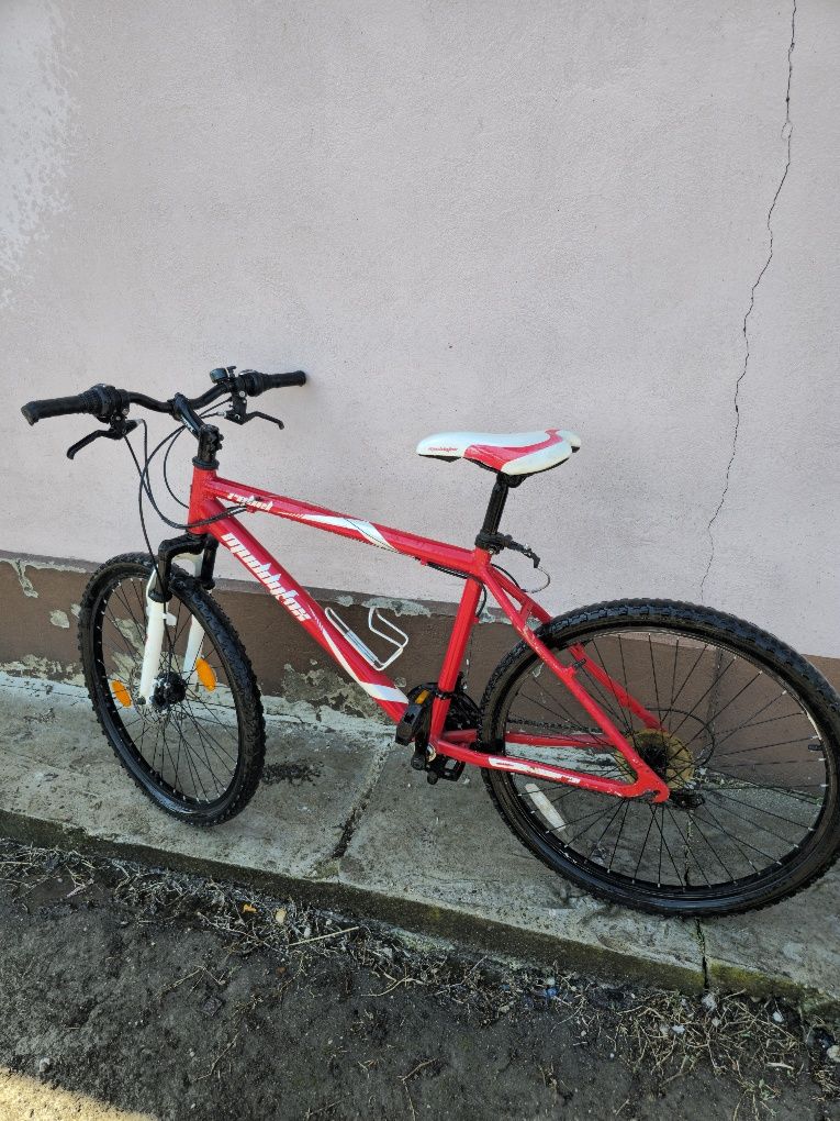 Vând bicicleta Muddyfox