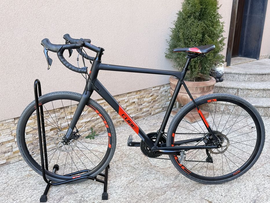 Cube Cross Race гравел размер 61 скоростна система Shimano 105 2x11