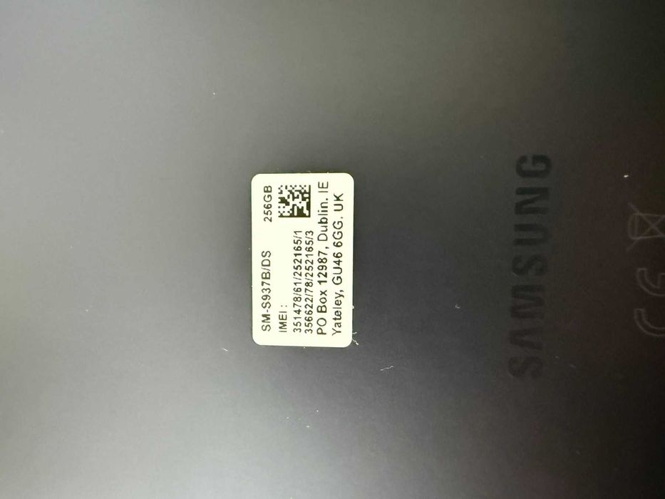 Телефон Samsung Galaxy S25 Edge-ново