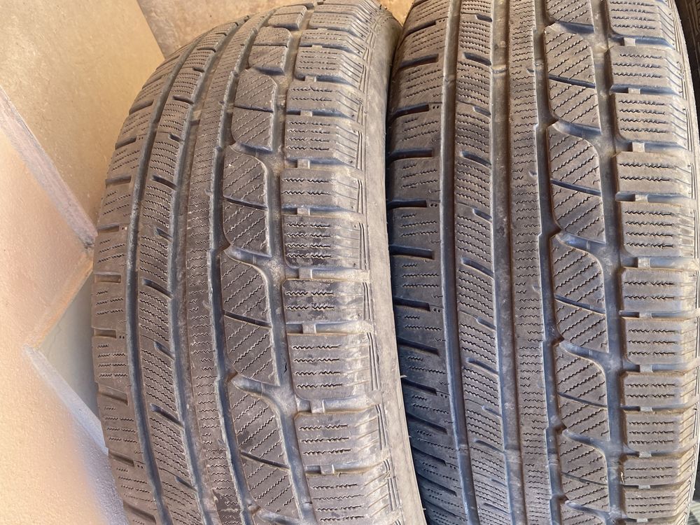 Cauciucuri iarna Volkswagen Touareg …235/65R18