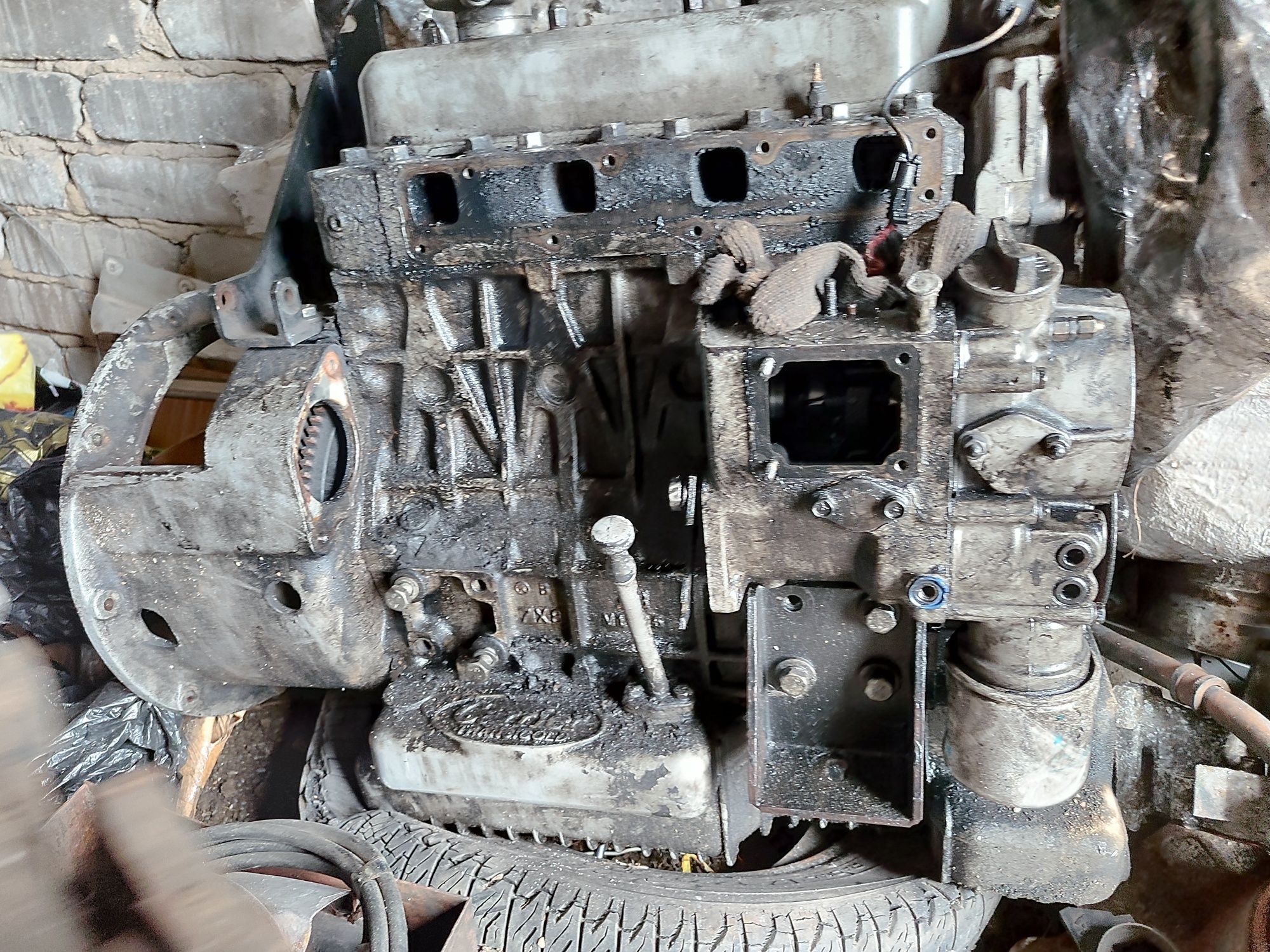 Двигатель на  Реф установка Кариер Максима 1998 г