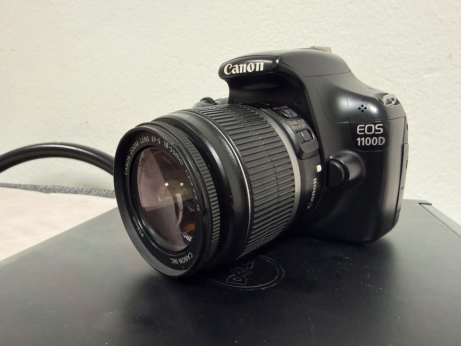Canon EOS 1100D В идеальном состоянии