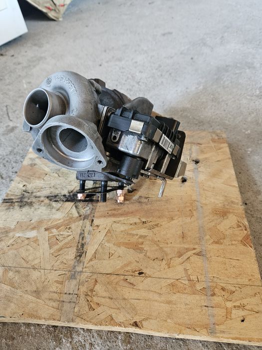 Vând turbina reconditionata bmw e60