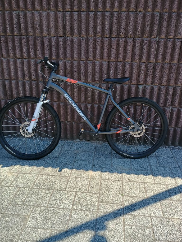 Vând bicicleta RockRider ST 120 XL