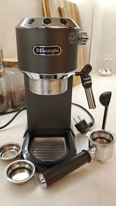 Espressor DeLonghi Dedica