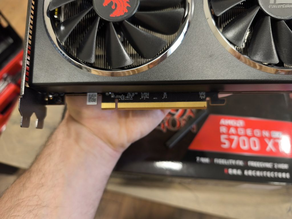 Radeon RX 5700xt  Power Color 8 gb