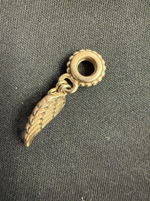 Vand diverse modele bijuterii Pandora, stare foarte buna