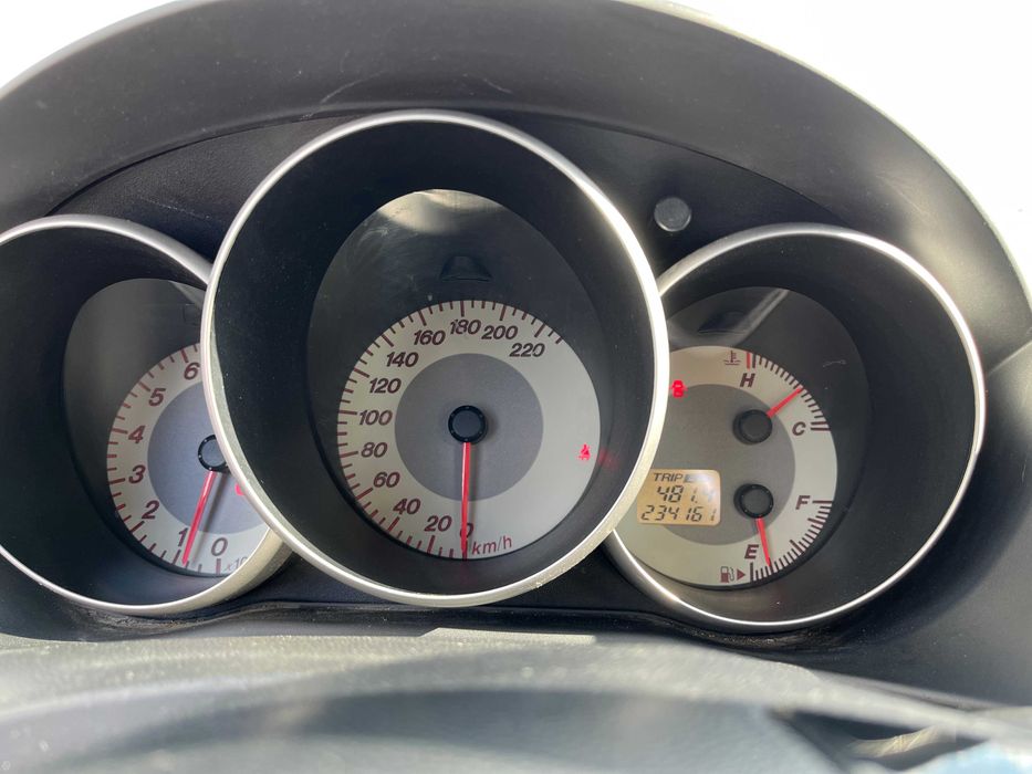 Mazda 3 | 1.6 Benzină | Xenon | Scaune încălzite | Consum redus