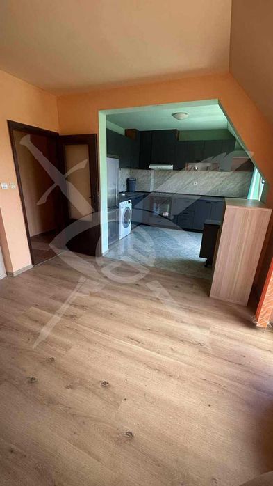 Дава се под наем Четиристаен апартамент в Варна, Бриз - 120 кв.м за 700 € - Снимка #1