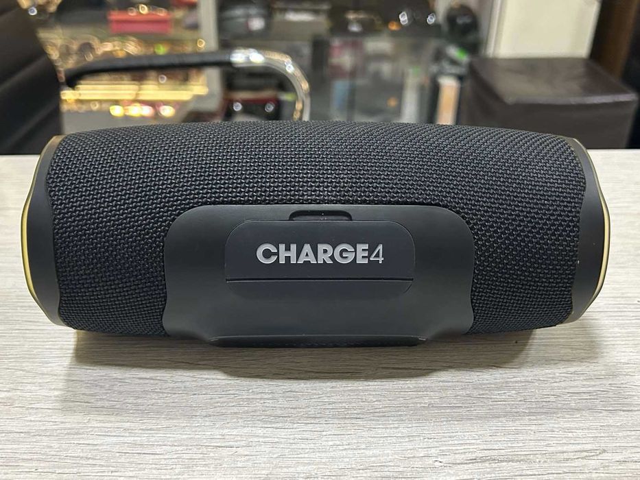 Bluetooth колонка JBL Charge 4