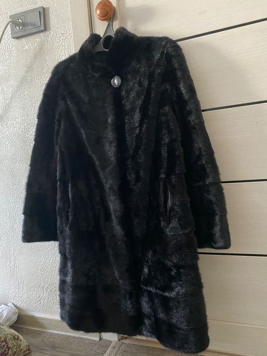 Шуба женская ,норковая .размер 46-48